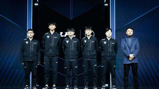 帕雷德斯指 帕雷德斯指