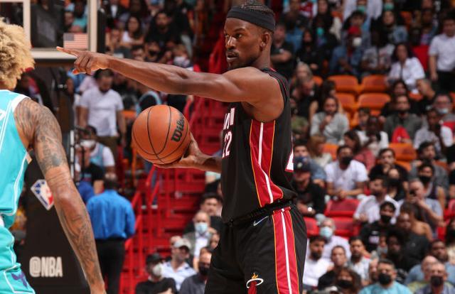 对比两人的 对比两人的